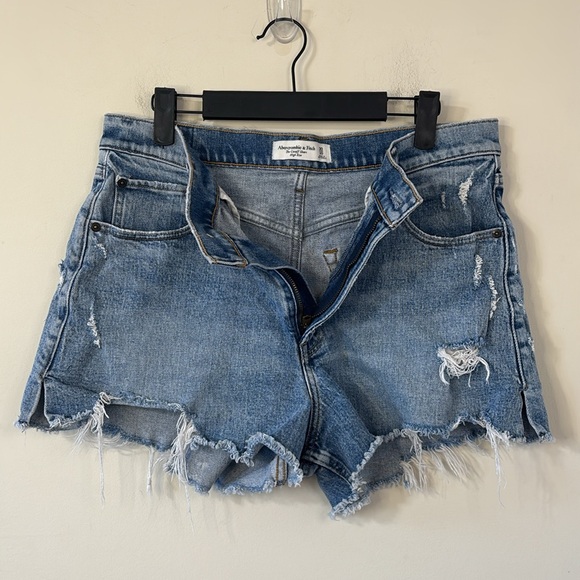 Abercrombie & Fitch The Cutoff Short High Rise Medium Wash Size 30 - Picture 3 of 6